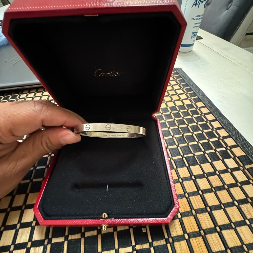 Cartier bracelet size 19 white gold